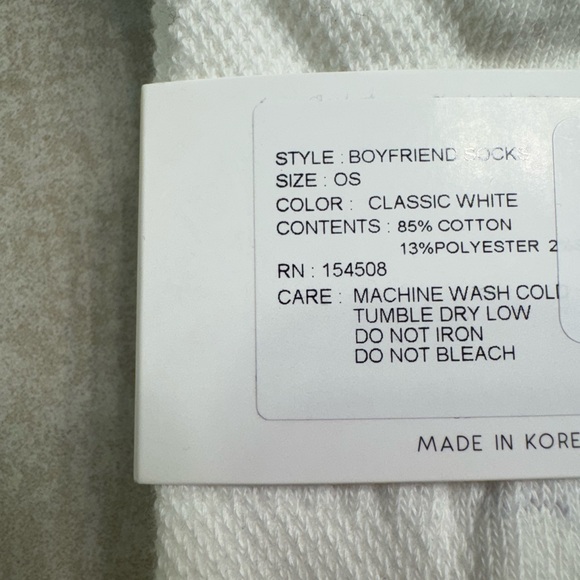 Le Bon Girlfriend Socks - Picture 4 of 4